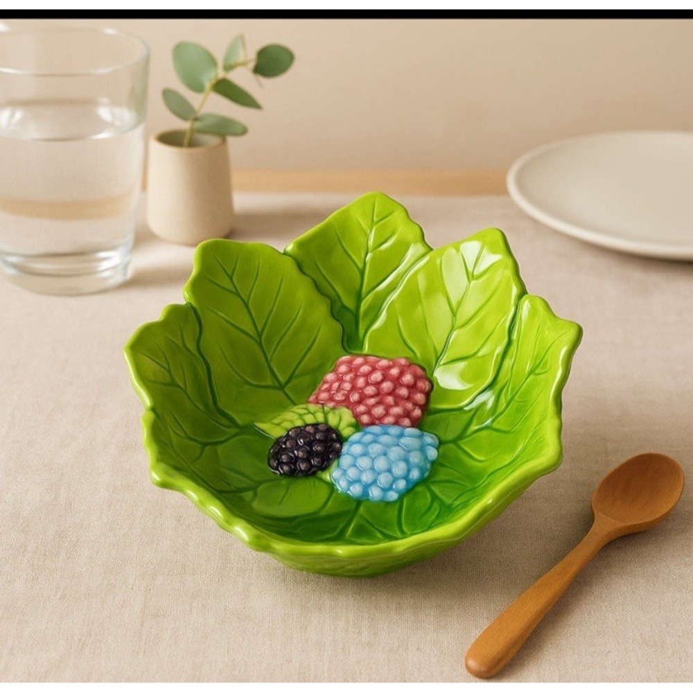 Temptations By Tara Figural Floral 6.5" Bowl  Leaf & Berry Design